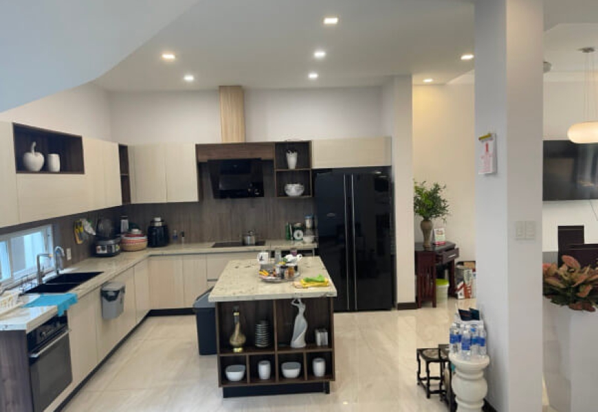 BÁN BIỆT THỰ BẢO VỆ 24/24 AN NINH YÊN TĨNH , KDC TẤN TRƯỜNG , Q7 - DO CHỦ ĐỊNH CƯ NÊN CẦN BÁN GẤP CĂN BIỆT THỰ TÂM HUYẾT VỚI THIẾT KẾ SANG TRỌNG