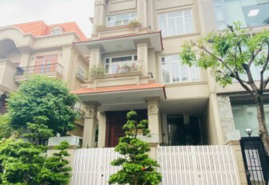 BÁN BIỆT THỰ KDC HIM LAM Q7. VỊ TRÍ ĐẸP ĐƯỜNG THÔNG TỨ HƯỚNG, GẦN LOTTE MART QUẬN 7