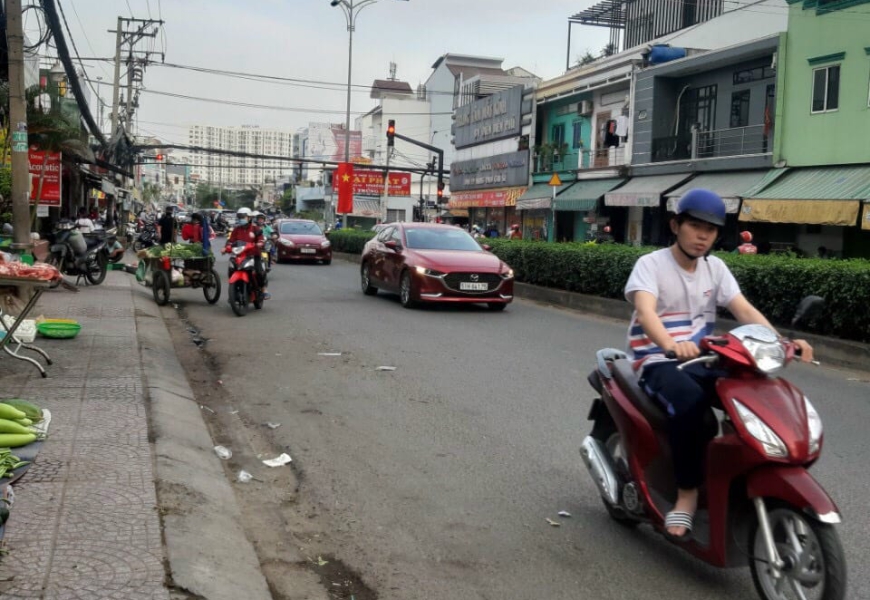 BÁN NHÀ HẺM 3,2M NGAY CẦU PHÚ THUẬN,SÁT PMH Q7