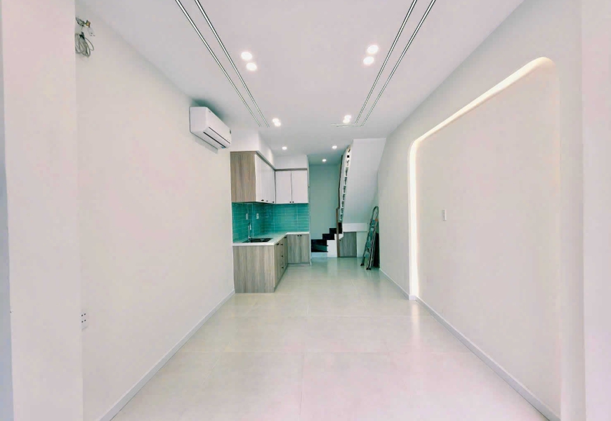 Bán nhà Quận 7 Nhà mặt tiền hẻm, ngay chợ P. Tân Hưng, TPHCM