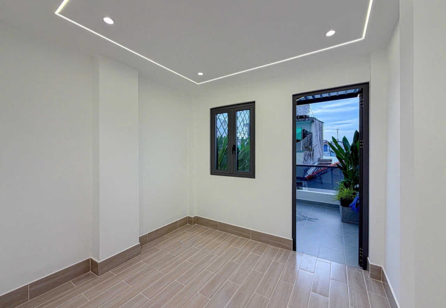 Bán Nhà Mới 2 Lầu Sân Thượng Trước Hẻm 803 Huỳnh Tấn Phát Quận 7 - 5Tỷ700 