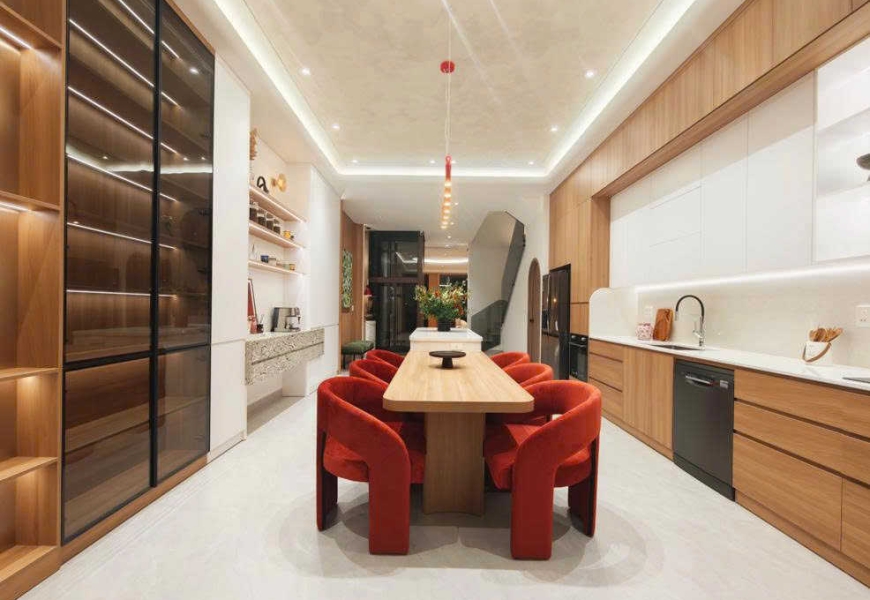 BÁN NHÀ PHỐ DIỆN TÍCH KHỦNG 5X30M, CAO CẤP, HIỆN ĐẠI CÓ THANG MÁY VỪA MỚI XÂY XONG, MẶT TIỀN ĐƯỜNG DƯƠNG CÁT LỢI 20m, NHÀ BÈ