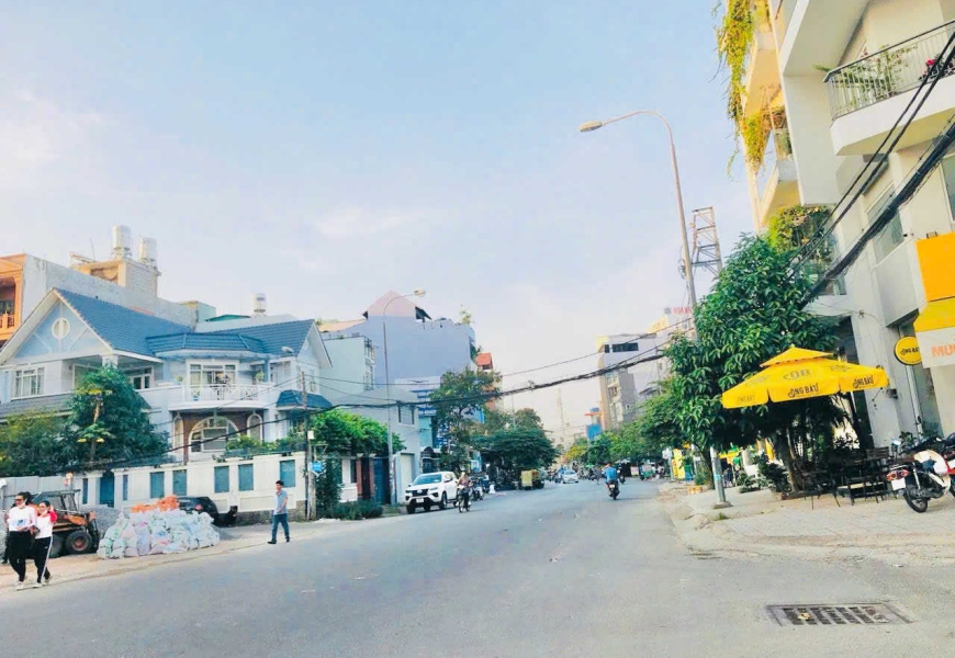 Cho thuê lô đất 1400m  -Góc 2MT đường 20m khu kiều đàm,p Tân Hưng
