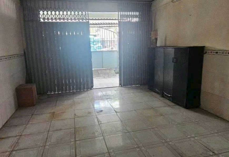 CHO THUÊ NHÀ CẤP 4 MẶT TIỀN ĐƯỜNG SỐ, GẦN CHỢ TÂN MỸ, Q7