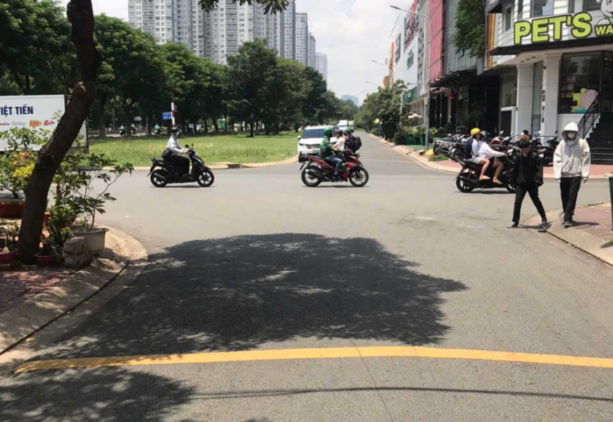Hiếm có khó tìm Bán mặt tiền Nguyễn Hữu Thọ ( đường số 1 kdc Kim Sơn)- Tân Hưng- Q7