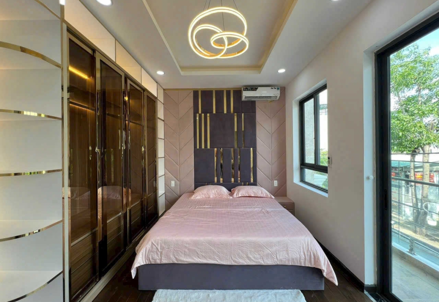 CHO THUÊ NHÀ ĐẸP ĐƯỜNG XE HƠI KDC HOÀNG QUỐC VIỆT, PHÚ THUẬN, QUẬN 7 ( Cách PMH 5 Phút Xe Máy ) 