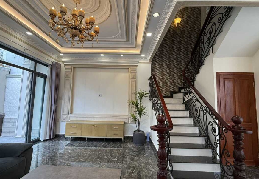 Biệt thự full nội thất - Lê Thị Chợ