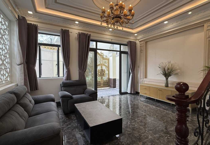 Biệt thự full nội thất - Lê Thị Chợ