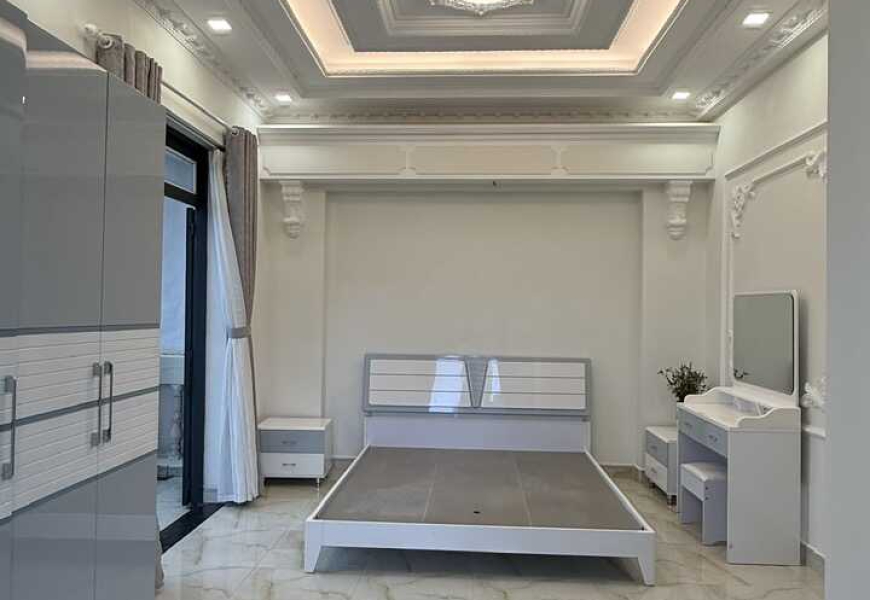 Biệt thự full nội thất - Lê Thị Chợ