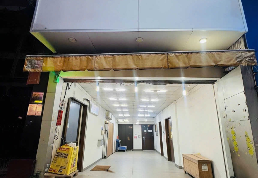 CHO THUÊ QUẬN 7 NGUYÊN CĂN MẶT TIỀN NGUYỄN THỊ THẬP SÁT LOTTEMART VÀ PHÚ MỸ HƯNG 