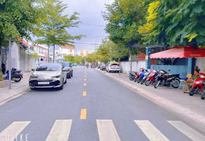 KẸT NGÂN HÀNG GIẢM GIÁ BÁN NHÀ 3TẦNG 2 MẶT TIỀN TRỤC CHÍNH HUỲNH THỊ ĐỒNG - 1979 HUỲNH TẤN PHÁT TT. NHÀ BÈ 