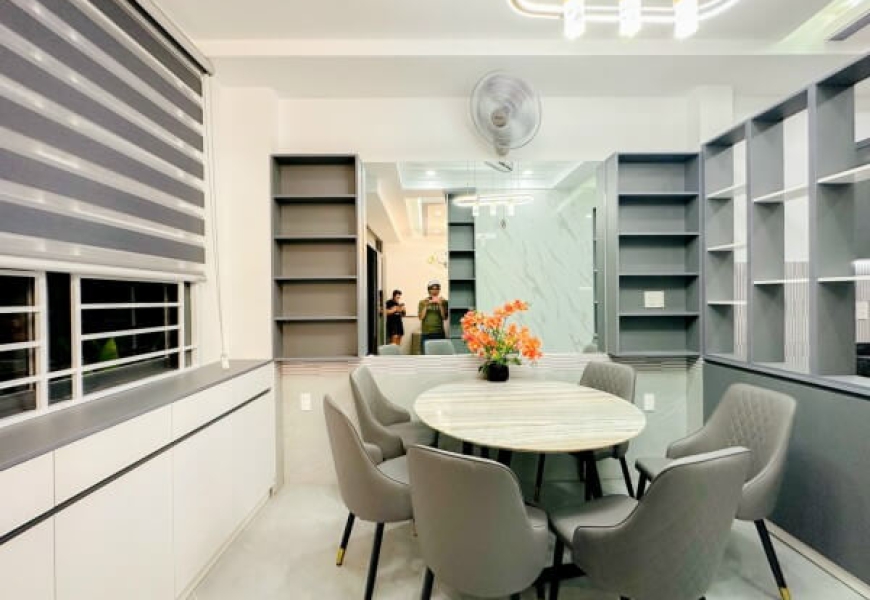 CC BÁN NHÀ HẺM XE TẢI 1422/59/2D HUỲNH TẤN PHÁT . PHƯỜNG PHÚ MỸ .Q7