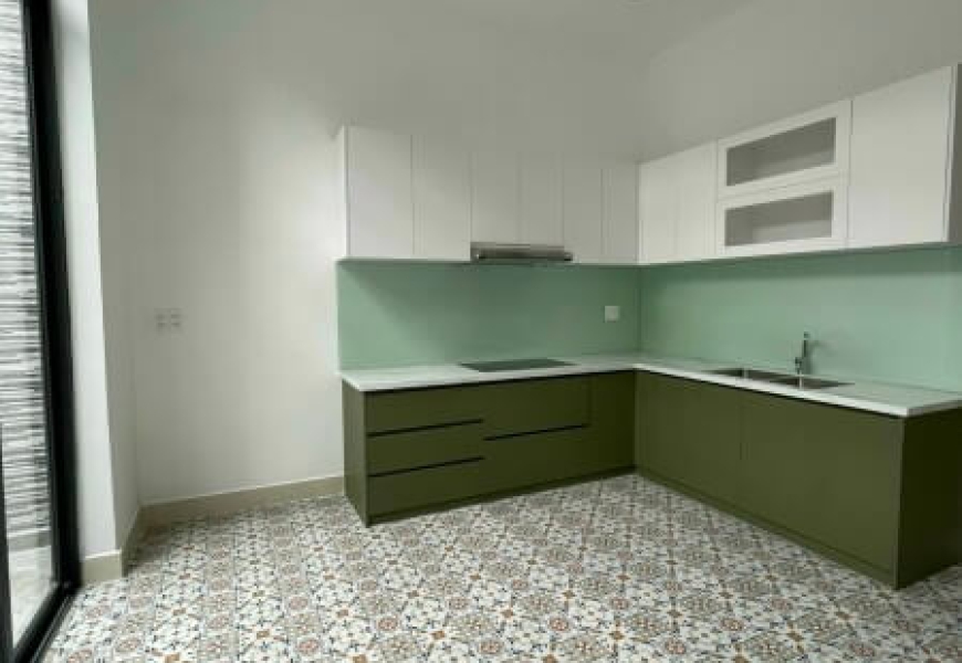 NHÀ ĐẸP KDC CÔNG ÍCH Q4-NGANG 4-4 TẦNG-NGAY SÁT PHÚ MỸ HƯNG