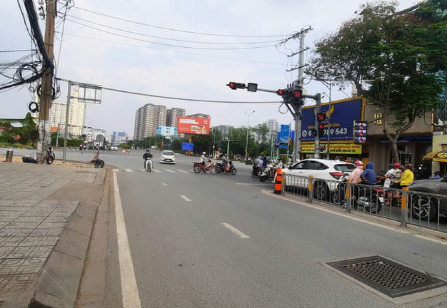 BÁN BIỆT THỬ 405M2.GIÁ BÁN 77 TỶ. 1 TRỆT 2 LẦU.NGUYỄN THỊ THẬP.P.TÂN PHÚ.Q.7