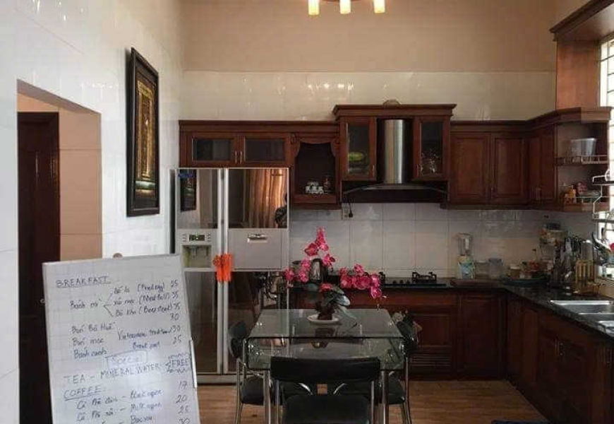 0914020039 EM DUNG Cho thuê biệt thự góc 2 mặt tiền. Sau lưng điện máy xanh Huỳnh Tấn Phát và Nguyễn Thị Thập.