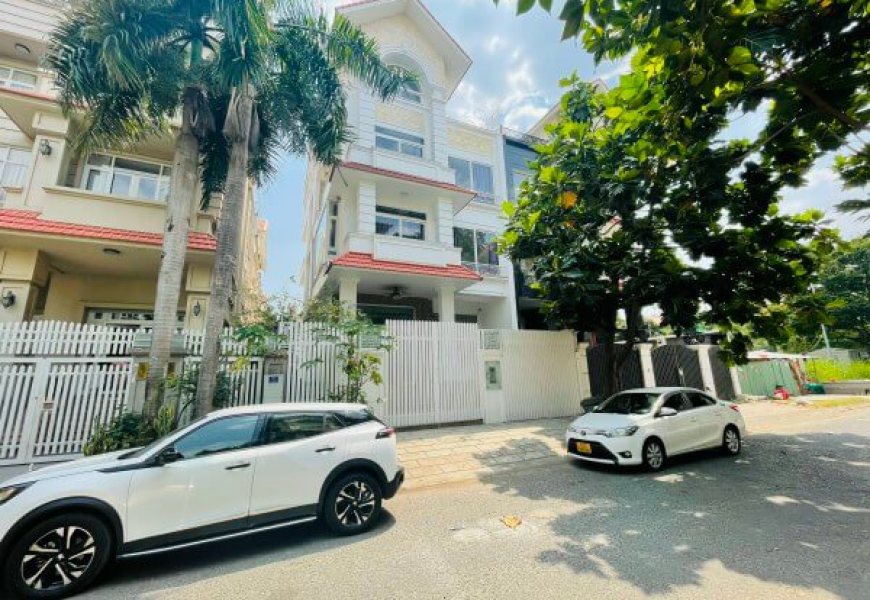 BÁN BIỆT THỰ HIM LAM, P. TÂN HƯNG, Q7