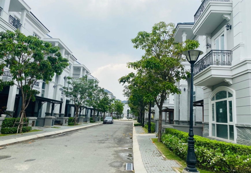 KÈO THƠM…..BÁN ĐẤT VEN SÔNG GẦN LOTTE MARK Q7