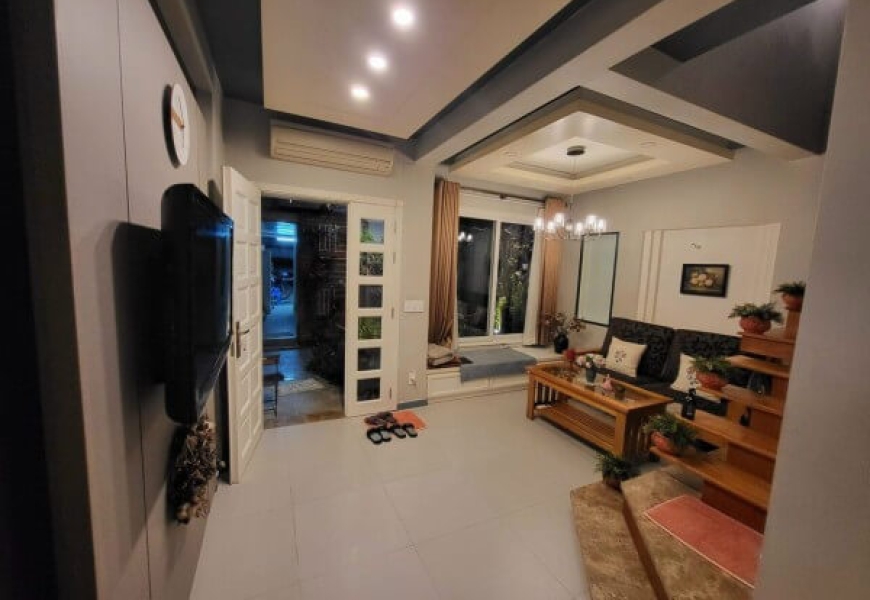 BÁN NHÀ GÓC 2 MẶT TIỀN ĐƯỜNG LÊ VĂN LƯƠNG Q7