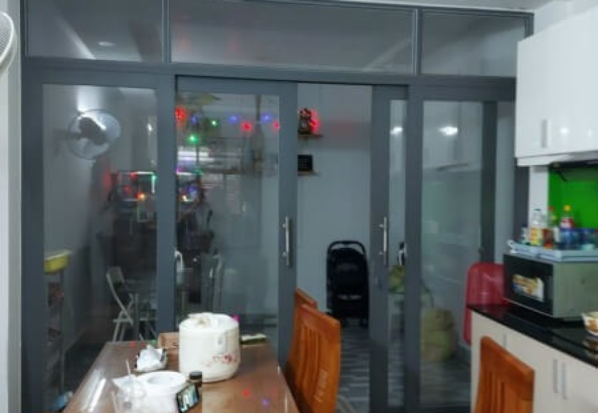CHO THUÊ NHÀ MẶT TIỀN ĐƯỜNG SỐ LÂM VĂN BỀN QUẬN 7 - 28TR/THÁNG