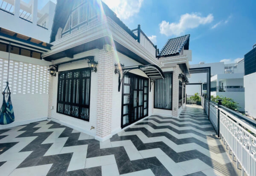  0914020039 EM DUNG Bán biệt thự sân vườn Khu Vip Kiều Đàm P.Tân hưng Quận 7