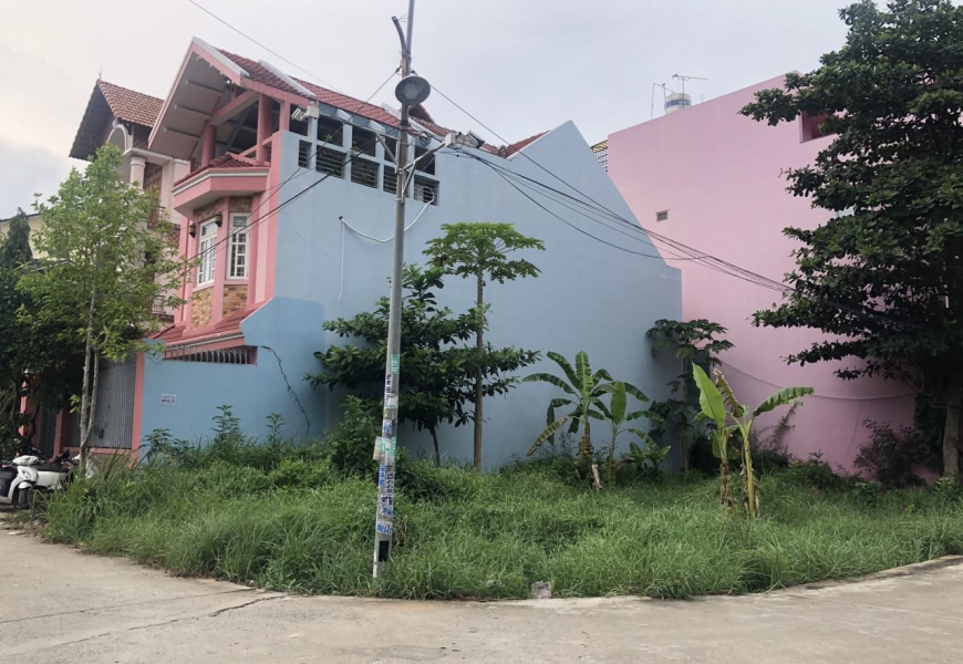BÁN LÔ GÓC VIEW SÔNG NGAY KẾ BÊN LOTTE MARK Q7