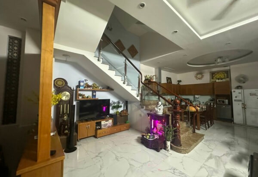 0914020039 EM DUNG HÀNG HIẾM - BÁN NHANH NHÀ 2 LẦU MẶT TIỀN ĐƯỜNG SỐ GẦN CHỢ TÂN MỸ, Q7