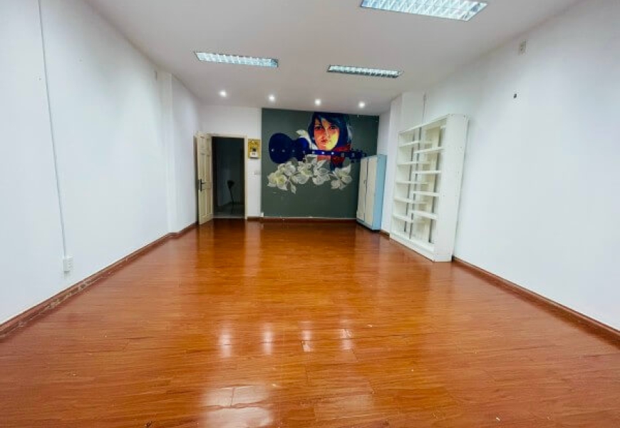 CHO THUÊ NHÀ ĐƯỜNG D4,KDC HIM LAM,P TÂN HƯNG,Q7 - 11TR/THÁNG