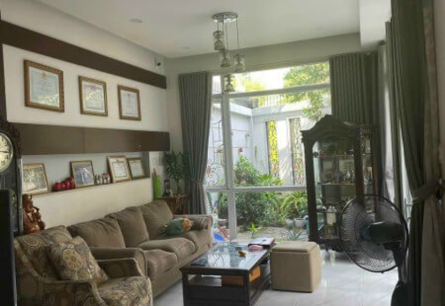 BÁN BIỆT THỰ GÓC 2MT ĐƯỜNG, P TÂN PHONG, Q7. 1 TRỆT + 2 LẦU, SÂN THƯỢNG