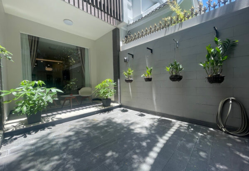 BÁN BIỆT THỰ BẢO VỆ 24/24 AN NINH YÊN TĨNH , KDC TẤN TRƯỜNG , Q7 - DO CHỦ ĐỊNH CƯ NÊN CẦN BÁN GẤP CĂN BIỆT THỰ TÂM HUYẾT VỚI THIẾT KẾ SANG TRỌNG