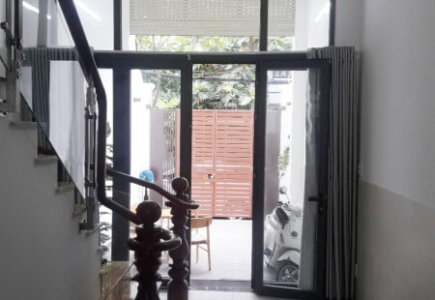 CHO THUÊ NHÀ MẶT TIỀN ĐƯỜNG SỐ LÂM VĂN BỀN QUẬN 7 - 28TR/THÁNG