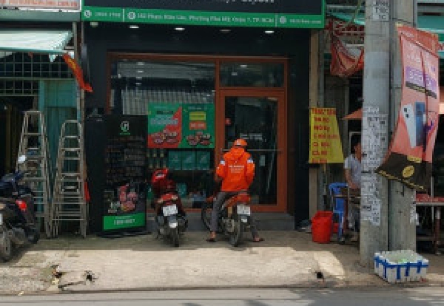 BÁN NHÀ CẤP 4 MẶT TIỀN PHẠM HỮU LẦU Q7
