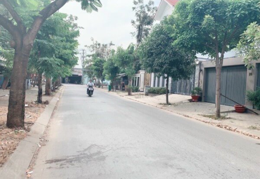 BIỆT THỰ TẤN TRƯỜNG, KHU VIP, PHÚ THUẬN QUẬN 7