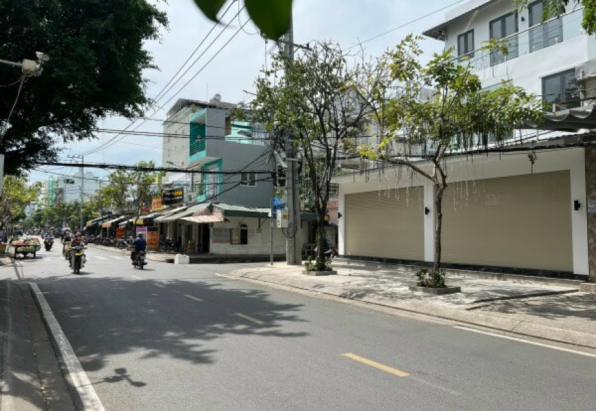 Cho thuê Nguyên Căn Vị trí kinh doanh đông đúc -Góc 2 mặt tiền Mai Văn Vĩnh,p Tân Quy Q7