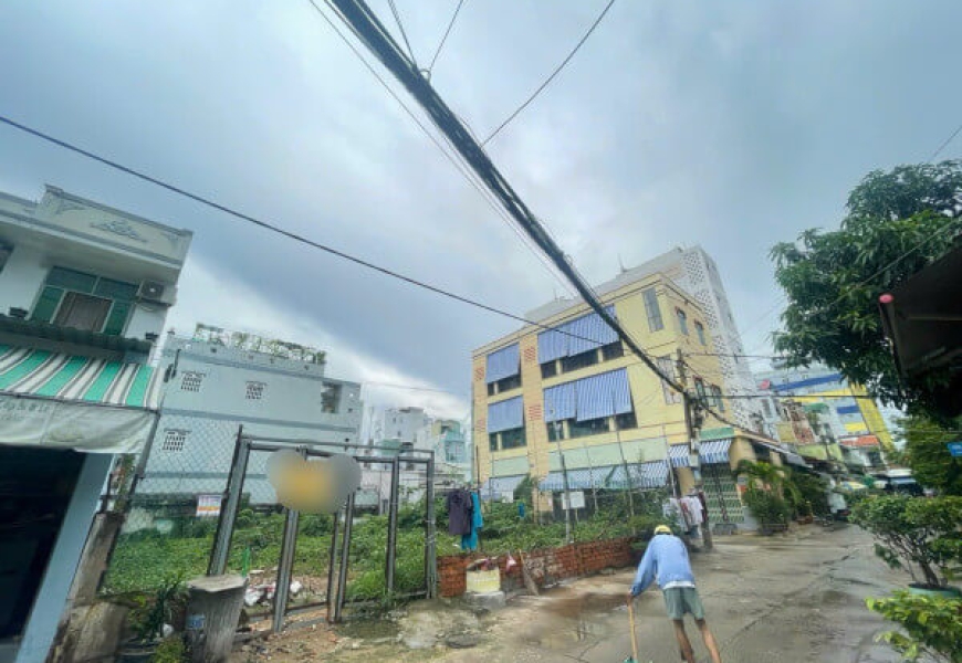 CẦN CHO THUÊ GẤP LÔ ĐẤT 300M2 GÓC 2 MẶT TIỀN HẺM XE TẢI TÂN MỸ ĐỐI DIỆN TRƯỜNG ĐẠI HỌC MARKETING,P.TÂN THUẬN TÂY ,QUẬN7 - 35TR/1THÁNG