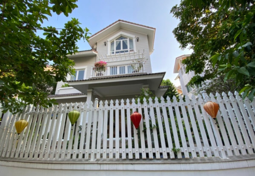 CẦN BÁN BIỆT THỰ ĐƠN LẬP NAM PHÚ VILLAS, TRẦN TRỌNG CUNG, QUẬN 7 GIÁ TỐT