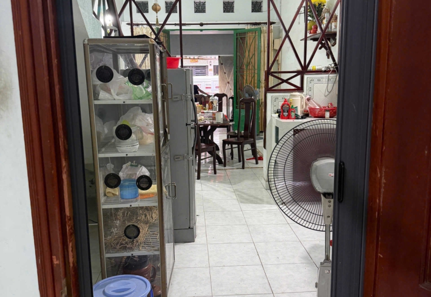 CHO THUÊ NHÀ MT Đường 47, nguyên căn, kinh doanh,  diện tích 4*20, tầng trệt cải tạo thoải mái để kinh doanh, giá 20tr/ tháng ko giảm, trên 2 phòng có máy lạnh.