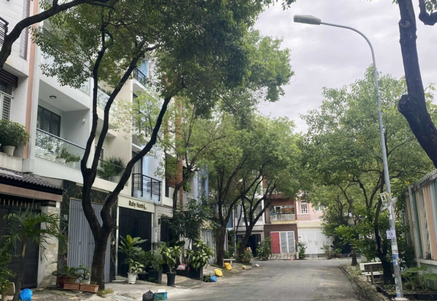 0914020039 EM DUNG HẠ GIÁ BÁN NHANH NHÀ ĐẸP - BÁN NHÀ 2 LẦU SÂN THƯỢNG BTCT MT ĐƯỜNG SỐ, P. TÂN PHONG, Q7