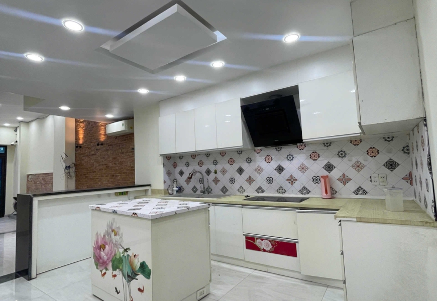 Hàng hiếm..Nhà view sông sát bên Lotte mart..Giá chỉ 13 tỷ