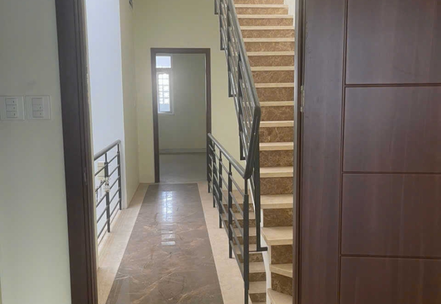 Bán Nhà 2 Mặt Tiền Đường Rộng 16m Khu Cư Xá Ngân Hàng. P.Tân Thuận Tây Quận 7