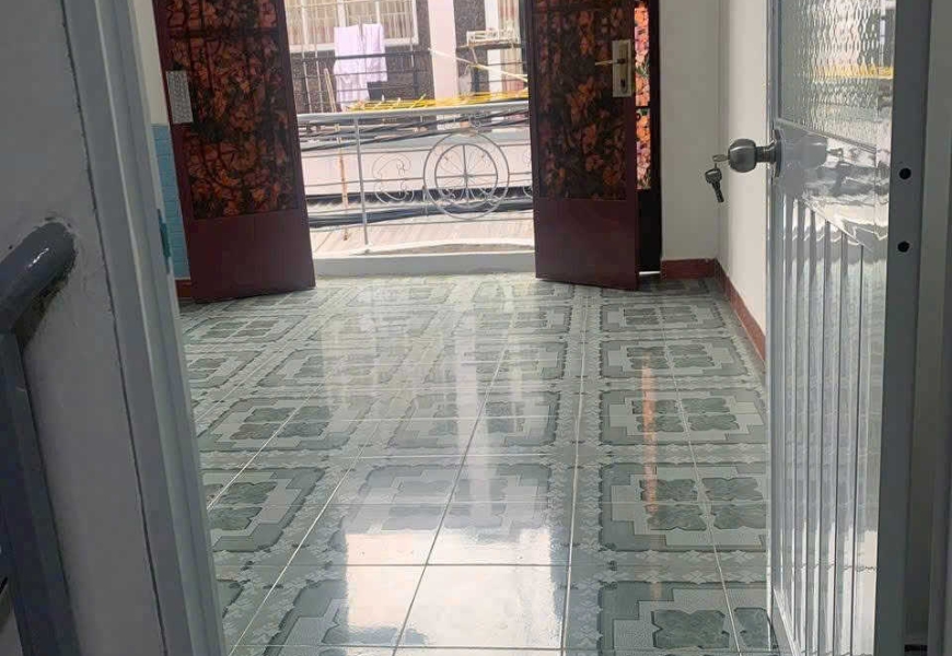 Bán nhà đuờng trần văn khánh Q7