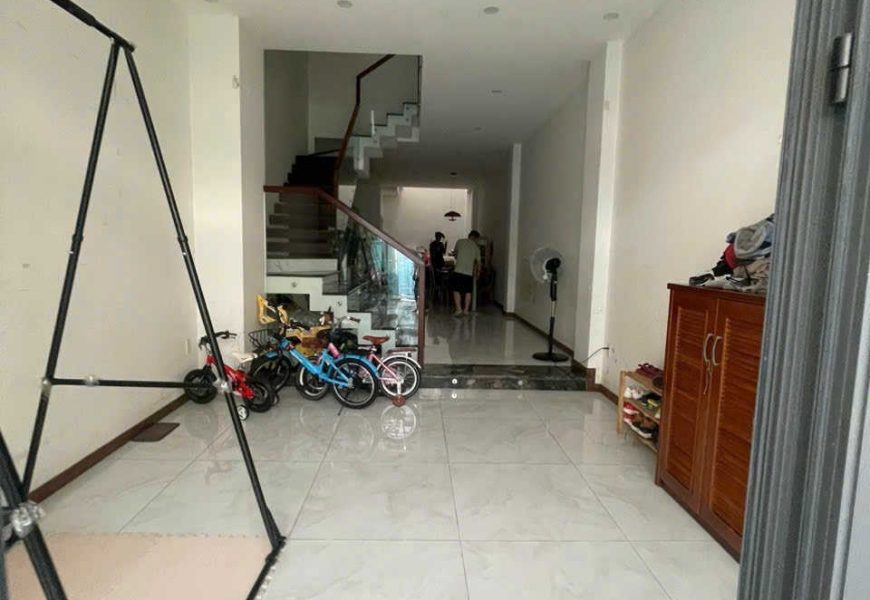 Bán Nhà MT đường số 65,P.Tân Kiểng Q7
