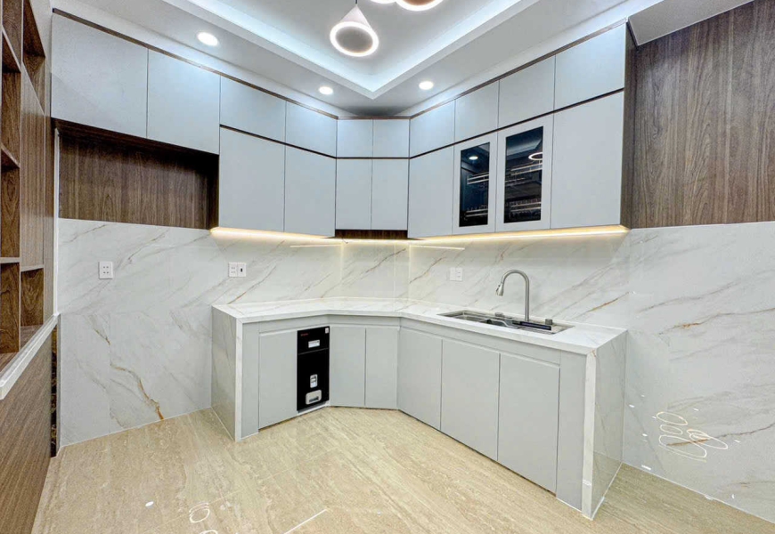 Bán Nhà Phố Hiện Đại Đường Trần Xuân Soạn, Quận 7 - Cạnh Himlam
