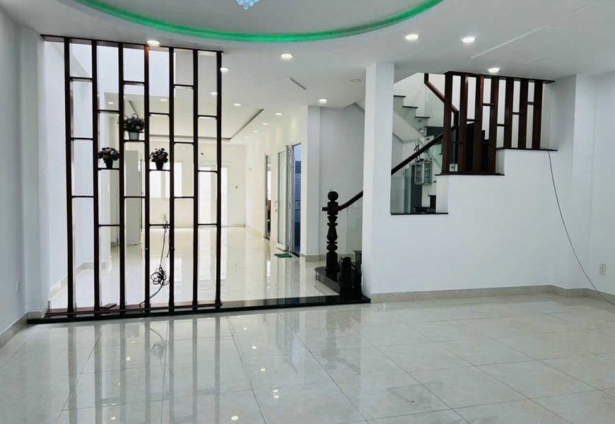 Bán nhà 4 tầng khu savimex,p Phú thuận Q7
