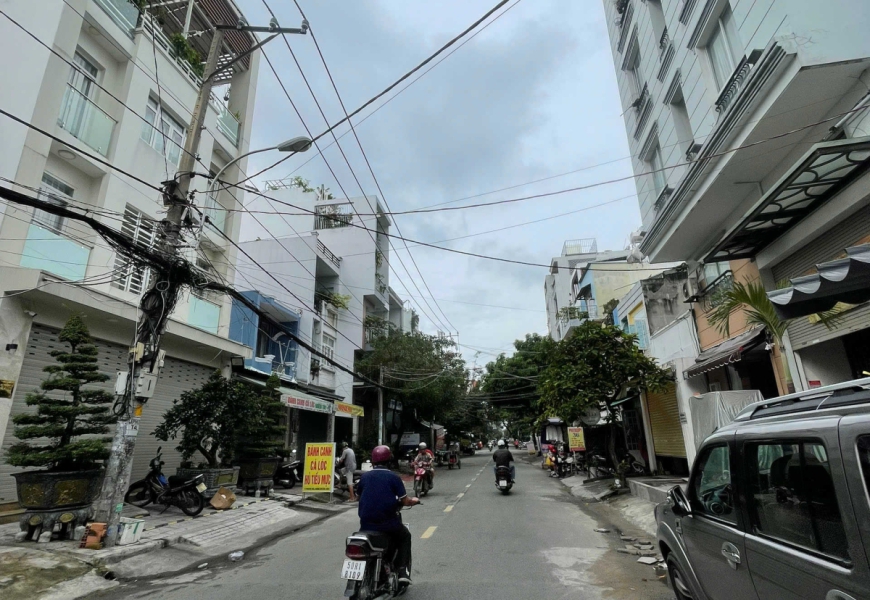 BÁN NHÀ MẶT TIỀN KINH DOANH ĐƯỜNG PHAN HUY THỰC, P.TÂN HƯNG ( Q7 cũ ) 