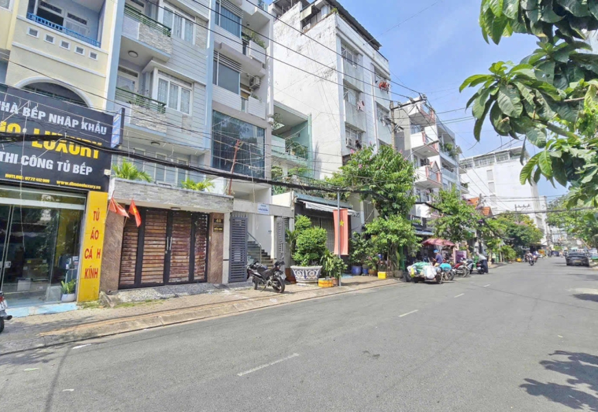 Bán nhà 3 TẦNG ĐS P. TÂN QUY Q7  sát Nguyễn thị thập. 
