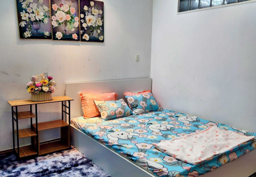 Cho thuê mặt bằng tầng trệt MT đường D4,Kdc him lam, HCM