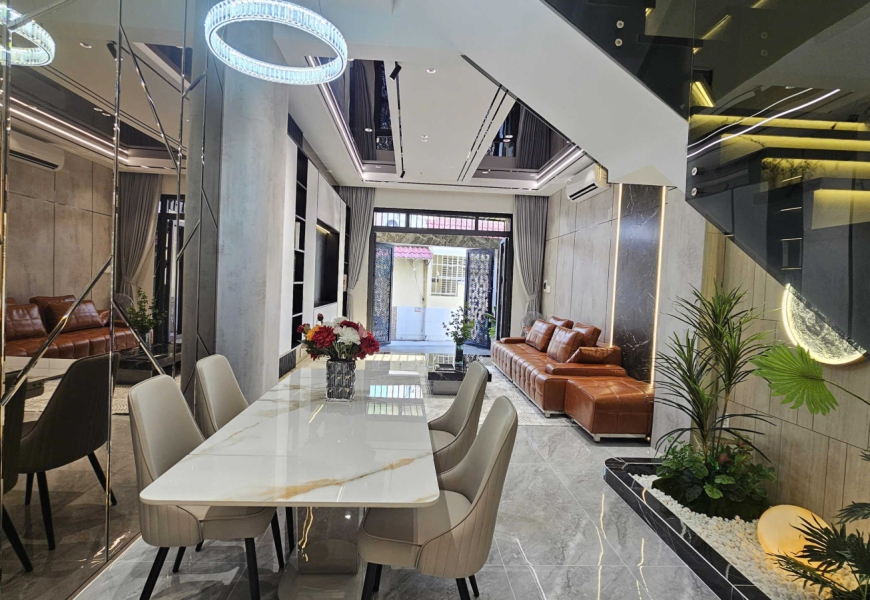 0914020039 em dung BÁN NHÀ PHỐ FULL NỘI THẤT, GỒM 4 PHÒNG NGỦ, 5 WC.  HẺM 36 PHẠM HỮU LẦU, QUẬN 7