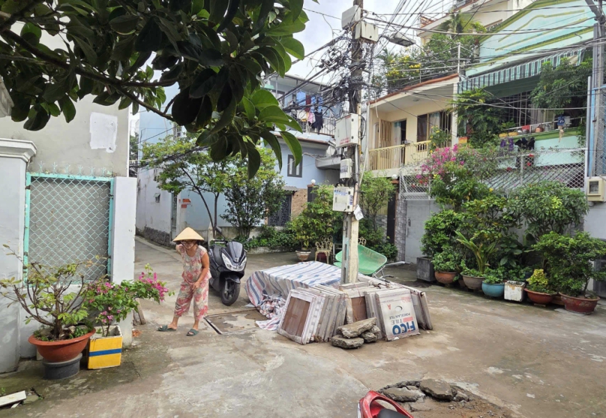 Bán nhà dòng tiền hẻm 308 huỳnh Tấn Phát q7