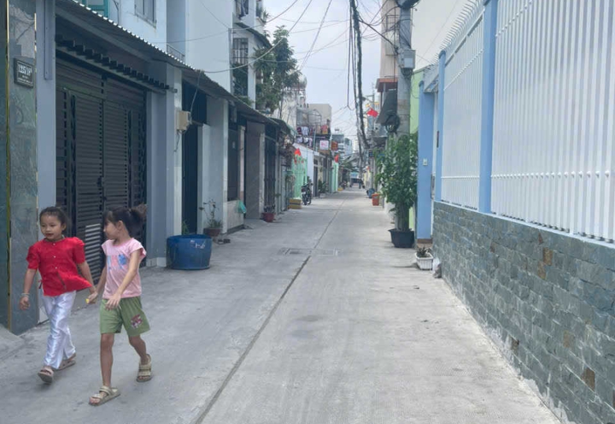 BÁN DÃY NHÀ TRỌ HẺM HUỲNH TẤN PHÁT – PHƯỜNG PHÚ THUẬN .Q7