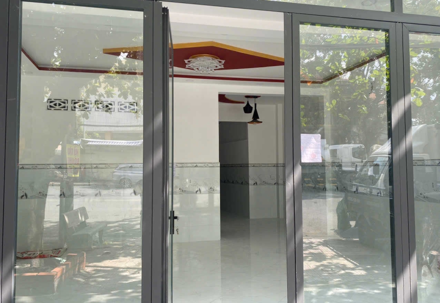 Bán Nhà Mặt Tiền Đường Huỳnh Tấn Phát.Phú Xuân,Nhà Bè